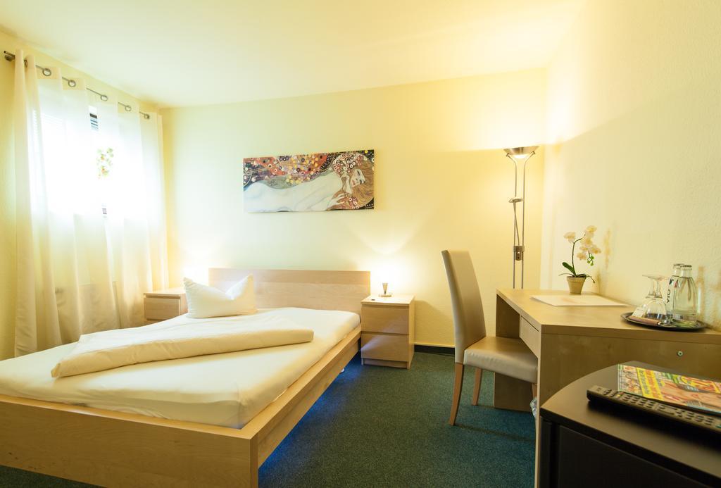 Garni-Hotel An Der Weide Berlin Kültér fotó
